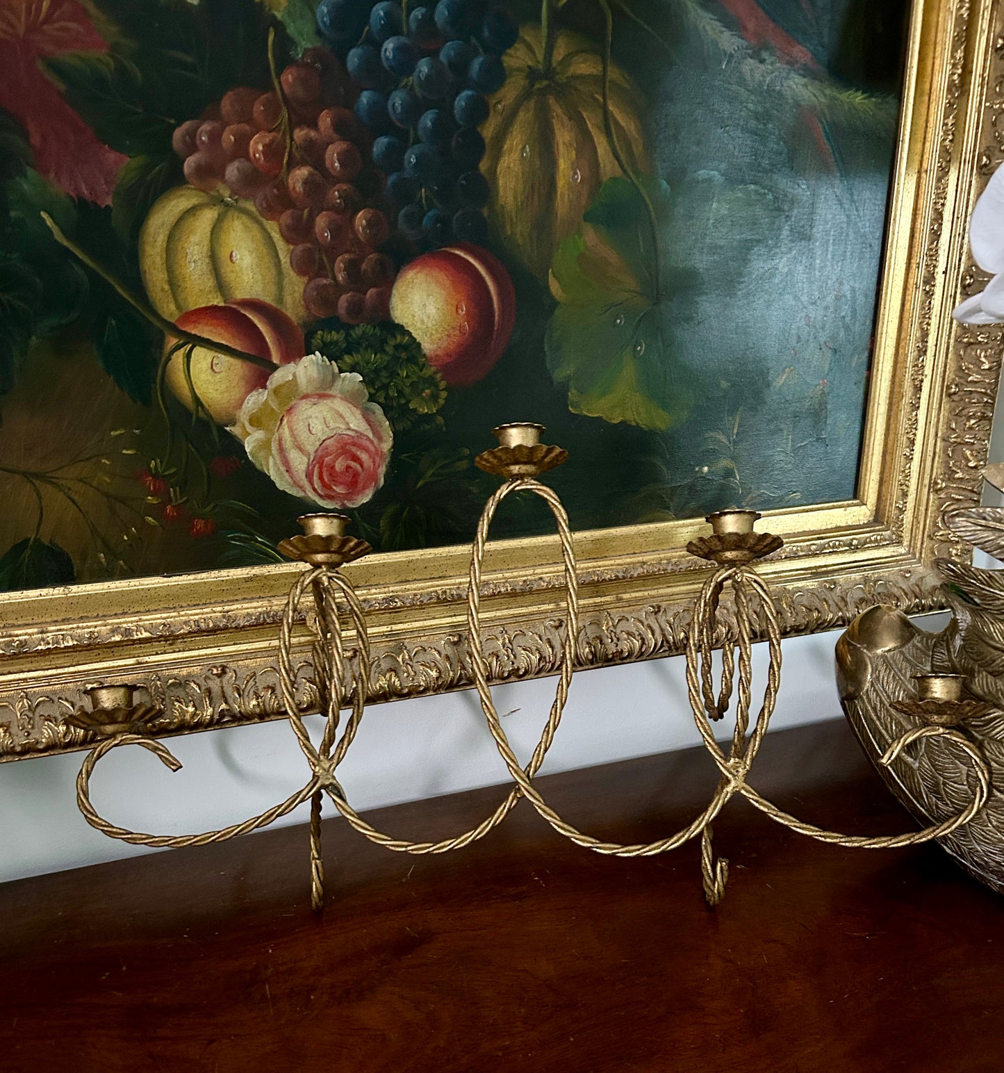 Vintage Hollywood Regency Gilt Wall Sconce