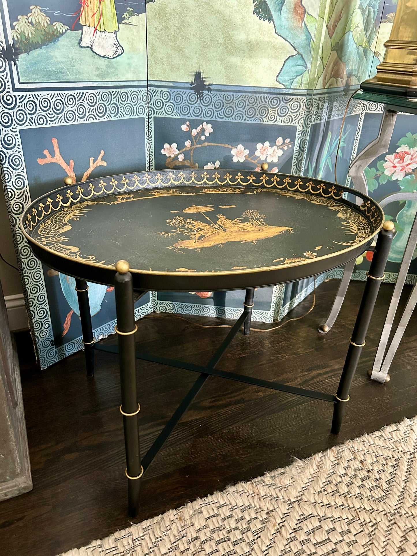 Vintage Chinoiserie Tole Tray Table