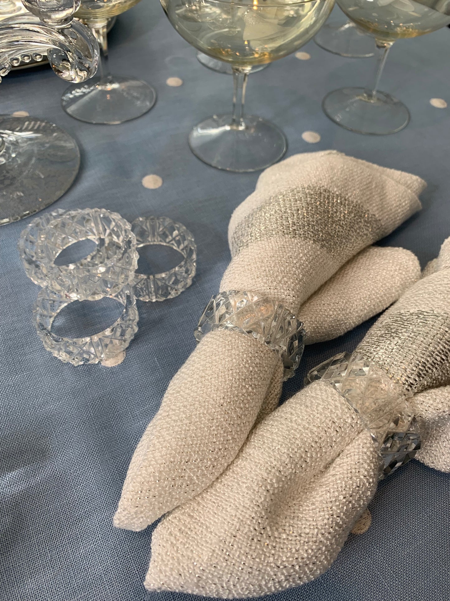 Set (6) diamond cut napkin rings