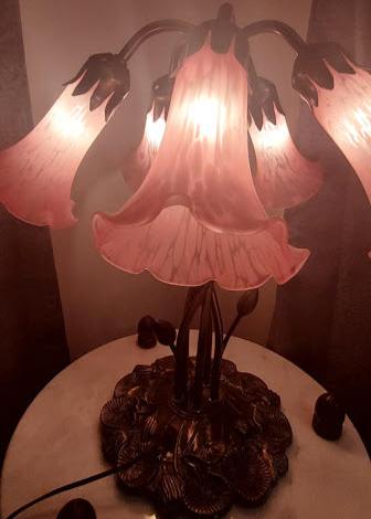 Tiffany Meyda Pond Lily Pink Lamp