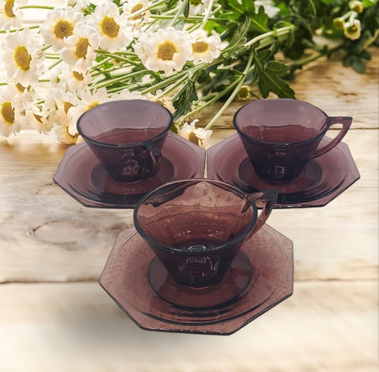 Hazel Atlas Moroccan Amethyst coffee cups and saucers