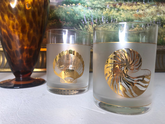 Gorgeous set of Culver frosted shell 24k glasses (set of 4) - Excellent condition!