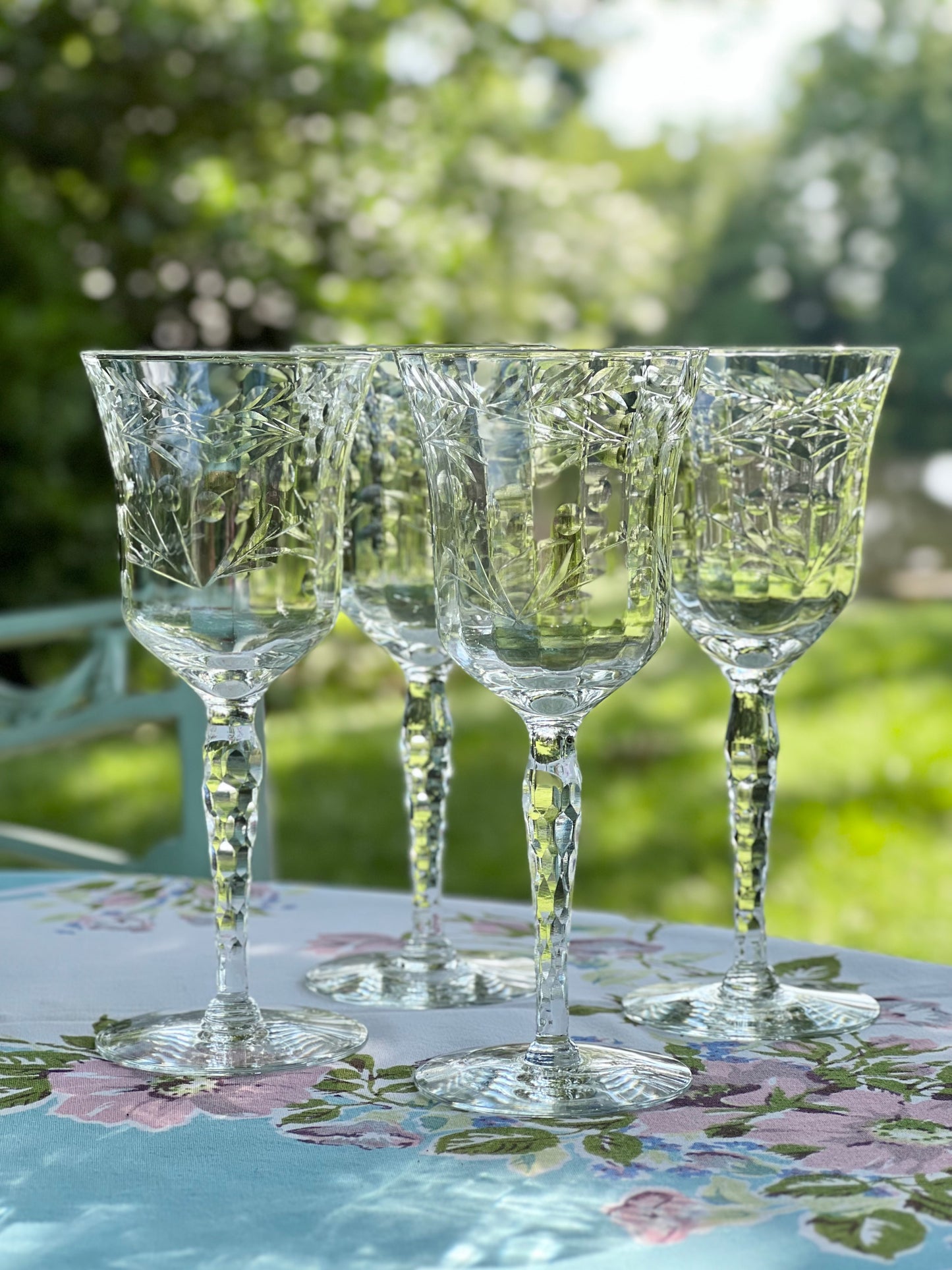 Beautiful Set (4) Vintage Etched Wine Glasses with Faceted Stems