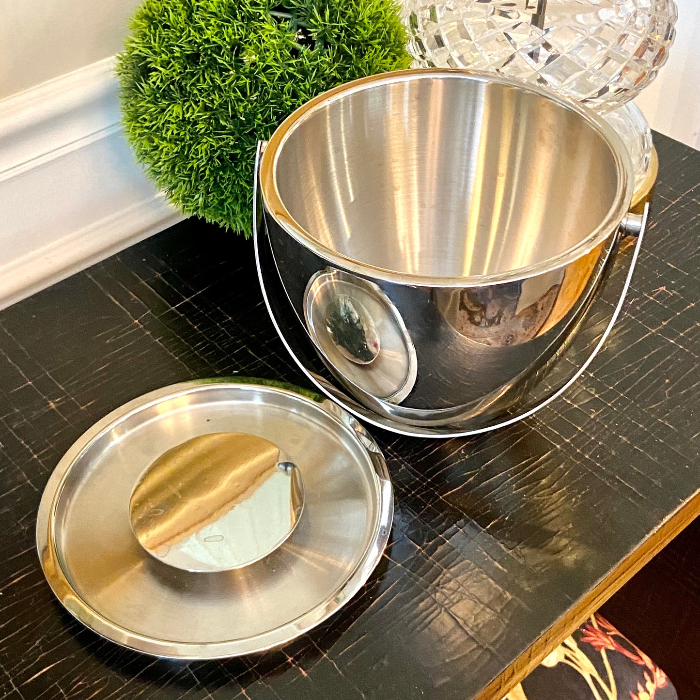 Vintage Chic Mid Century mirrored chrome vintage Ice Bucket