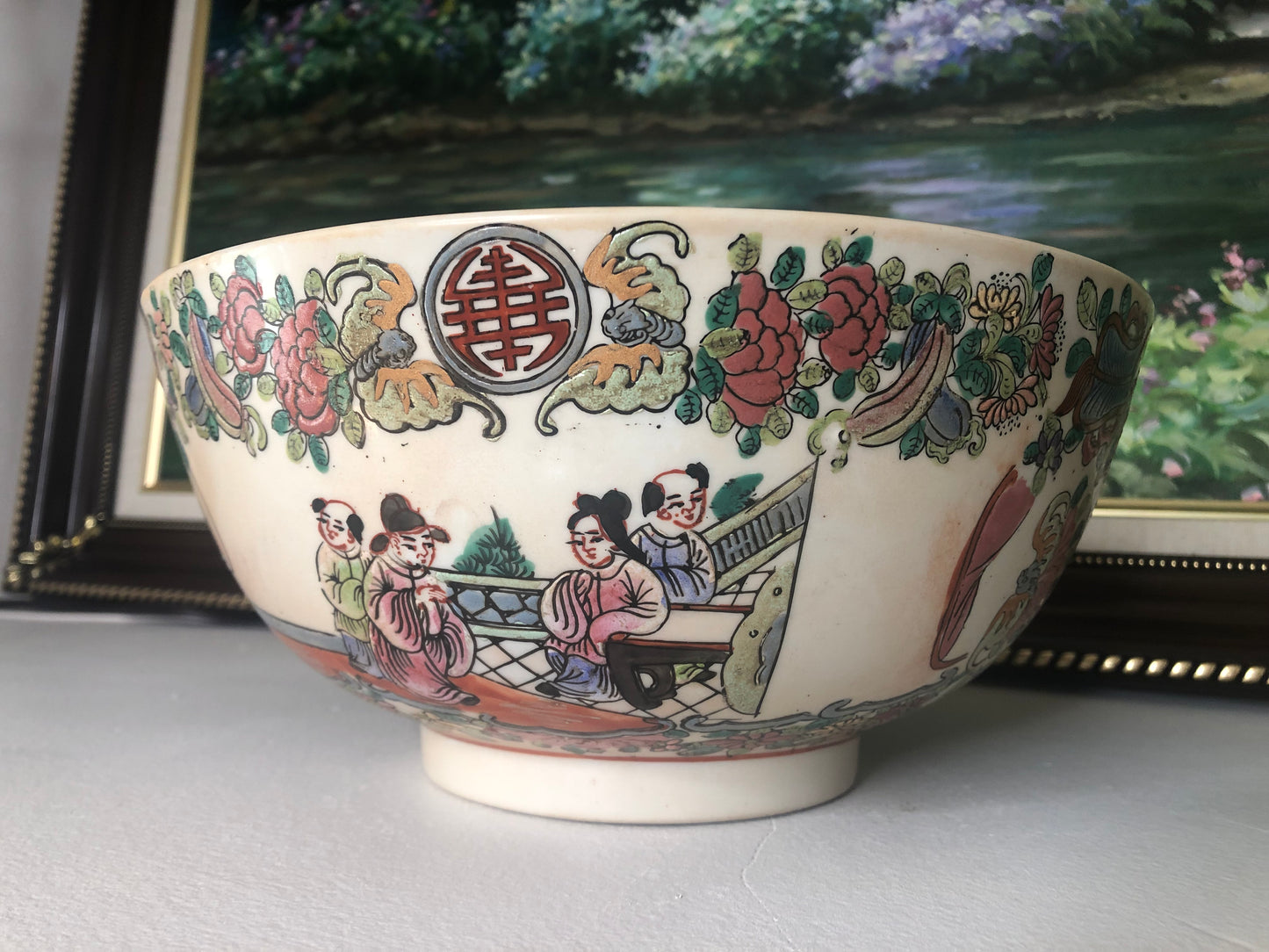 Stunning vintage Qing Dynasty Qianlong Famille Rose 10” Handpainted Bowl - Excellent condition!