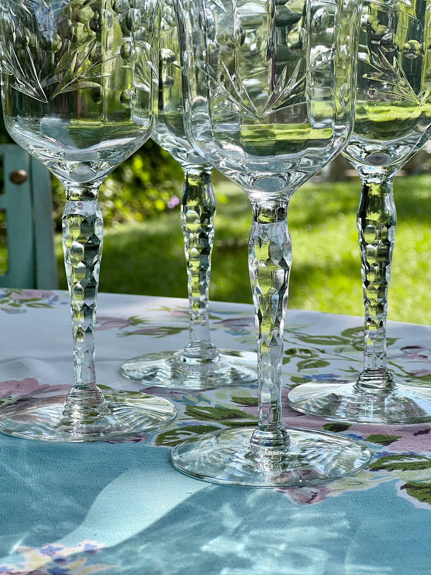 Beautiful Set (4) Vintage Etched Wine Glasses with Faceted Stems