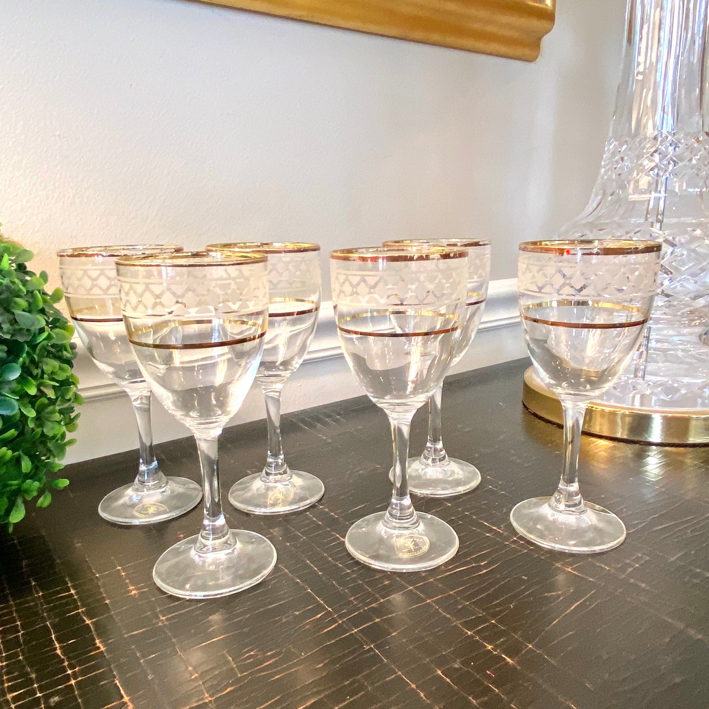 Vintage Gold Band Small Wine Glasses