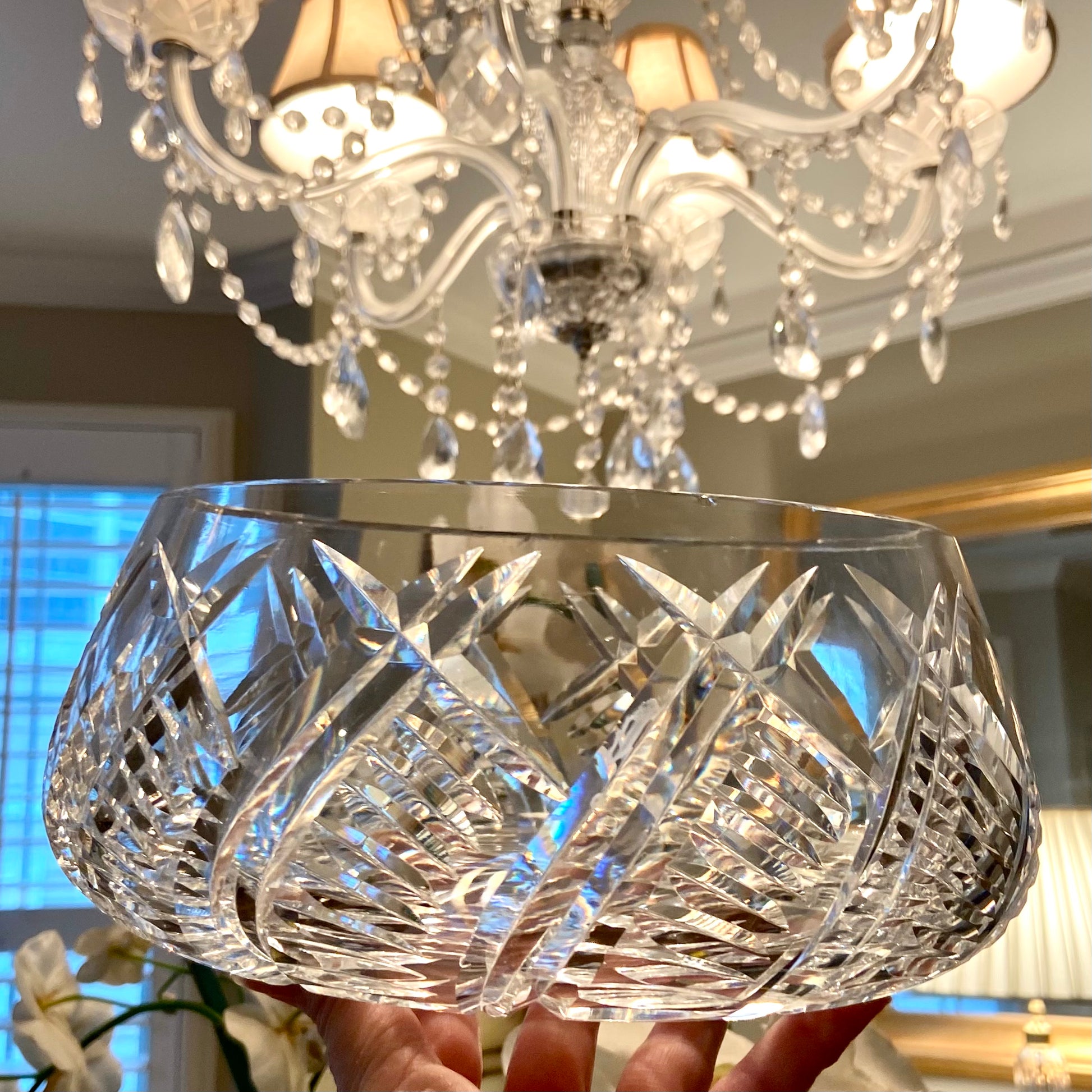 What Can Be Used to Decorate a Crystal Bowl?